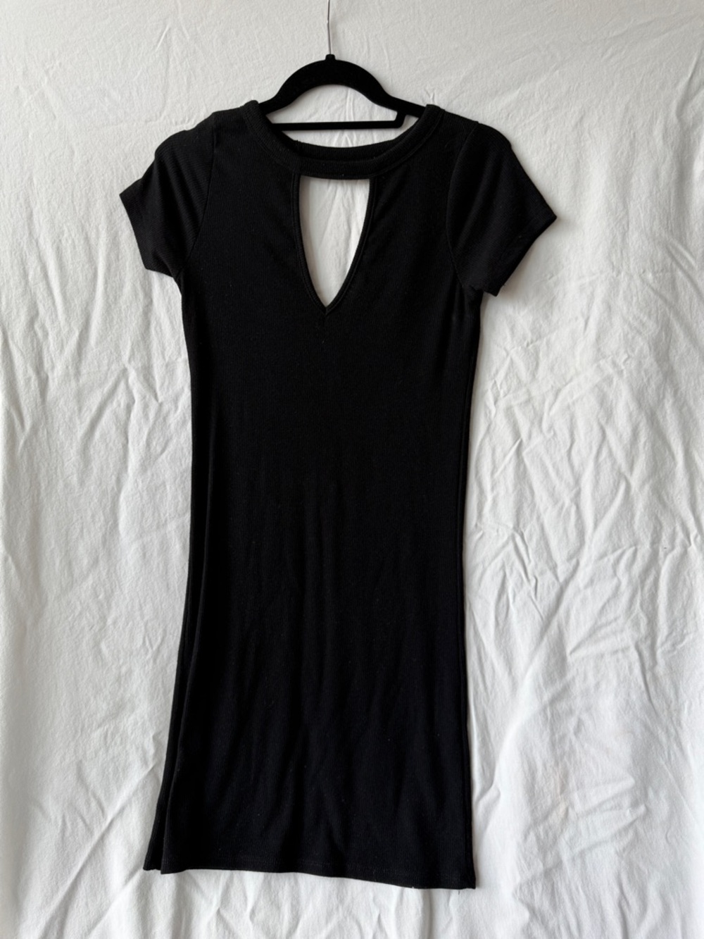 Black Short Sleeve Keyhole Bodycon Dress